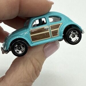 1988 HOT WHEELS VOLKSWAGEN BEETLE BUG BLUE & WOOD TONE 1:64